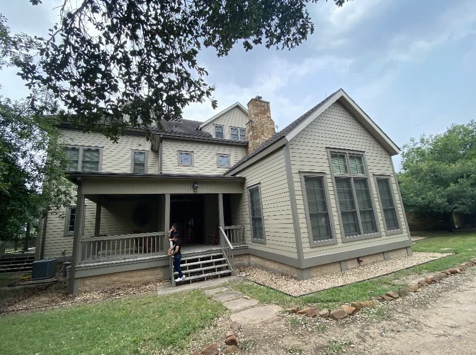 The main house at the 5 Star Ranch